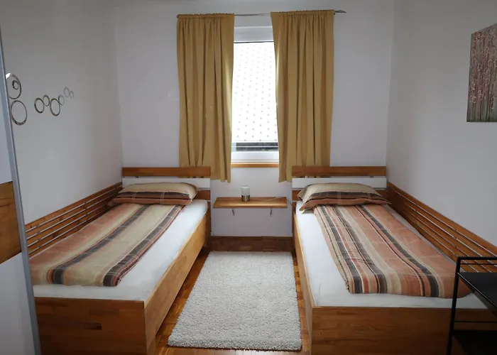 Apartma Javorscek Lejlighed *